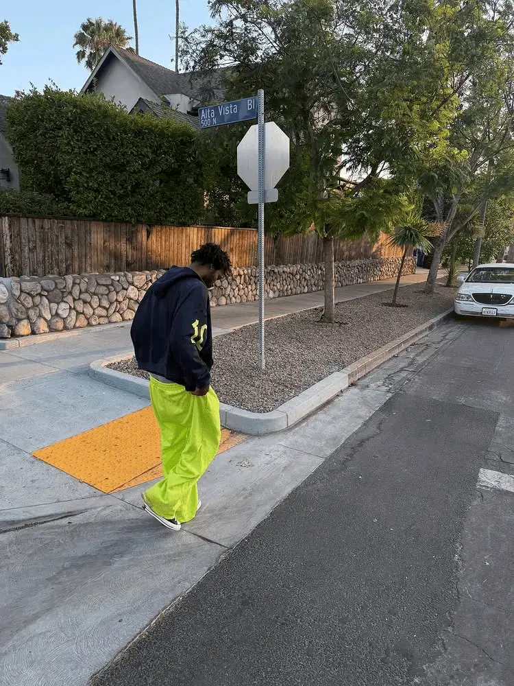 伊森即将和, 一位防守悍, 麦克马洪