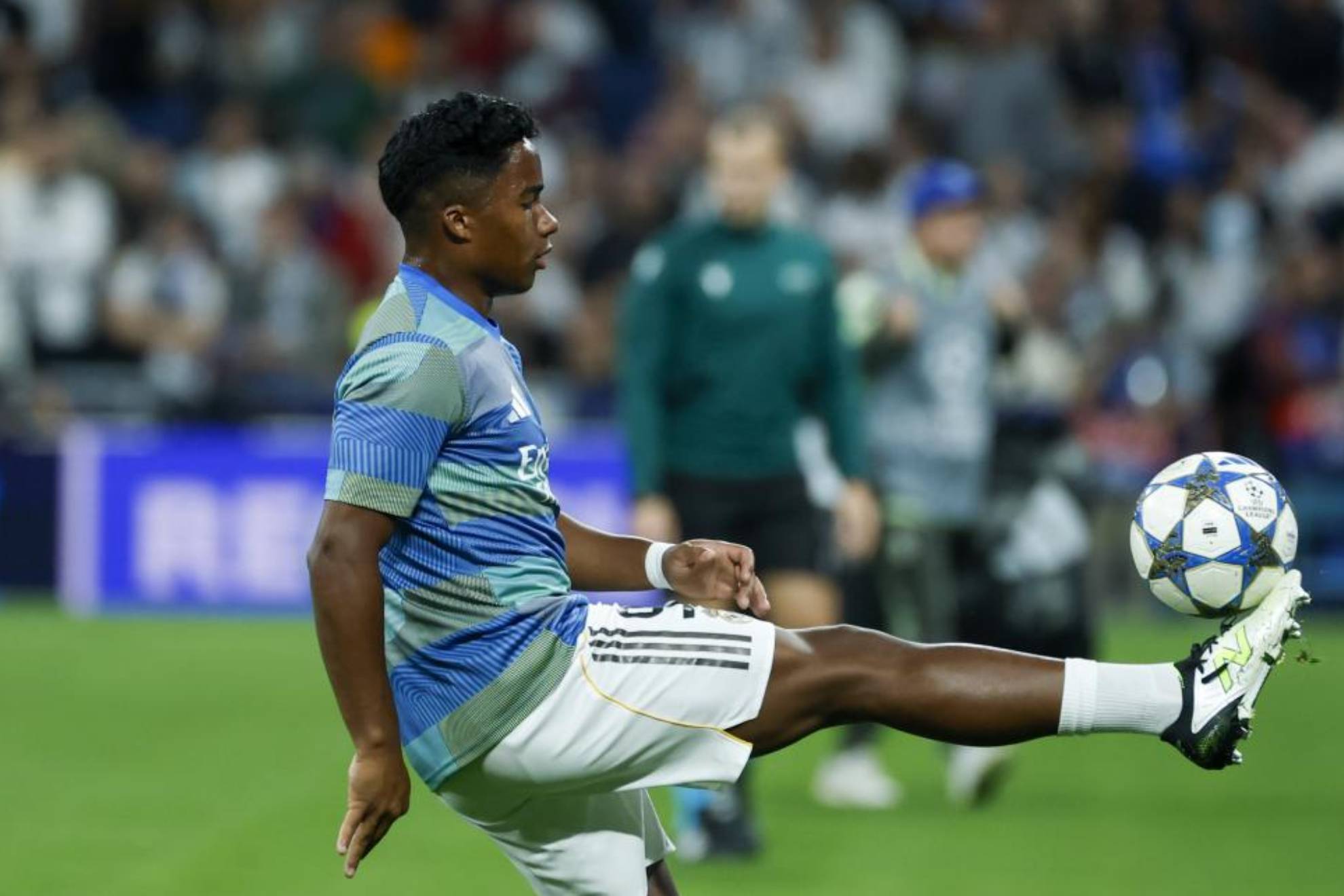 踢球, 意大利, 在下家 踢球, 意大利, 在下家