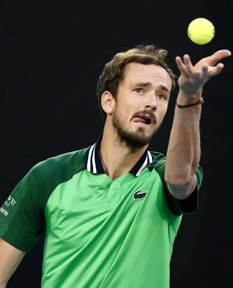 认为梅德韦 认为梅德韦