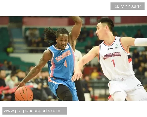 四川五粮金樽迎战时代广州全力争胜展现篮球魅力与团队精神